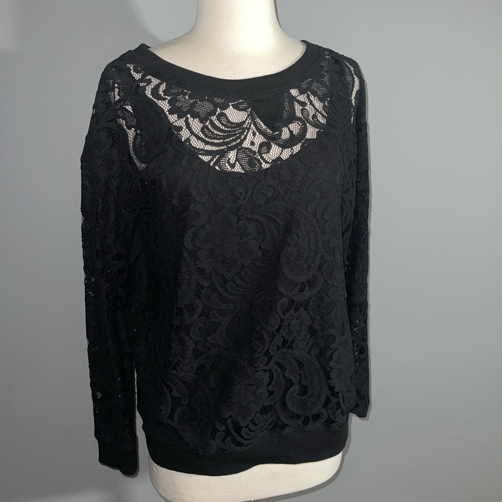 Cute! Crew neck lace sweatshirt. New without tags!